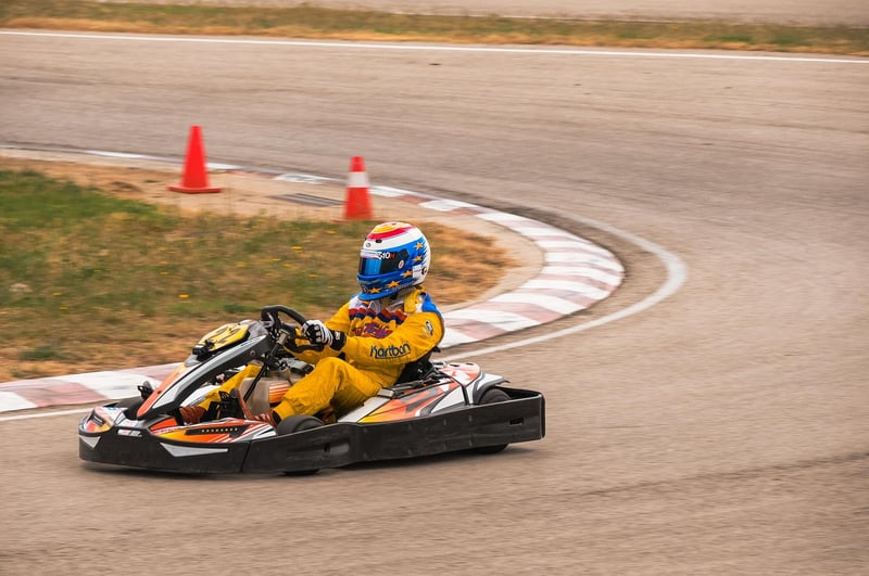Découvrez le comparatif des meilleurs circuits de karting en France pour 2026
